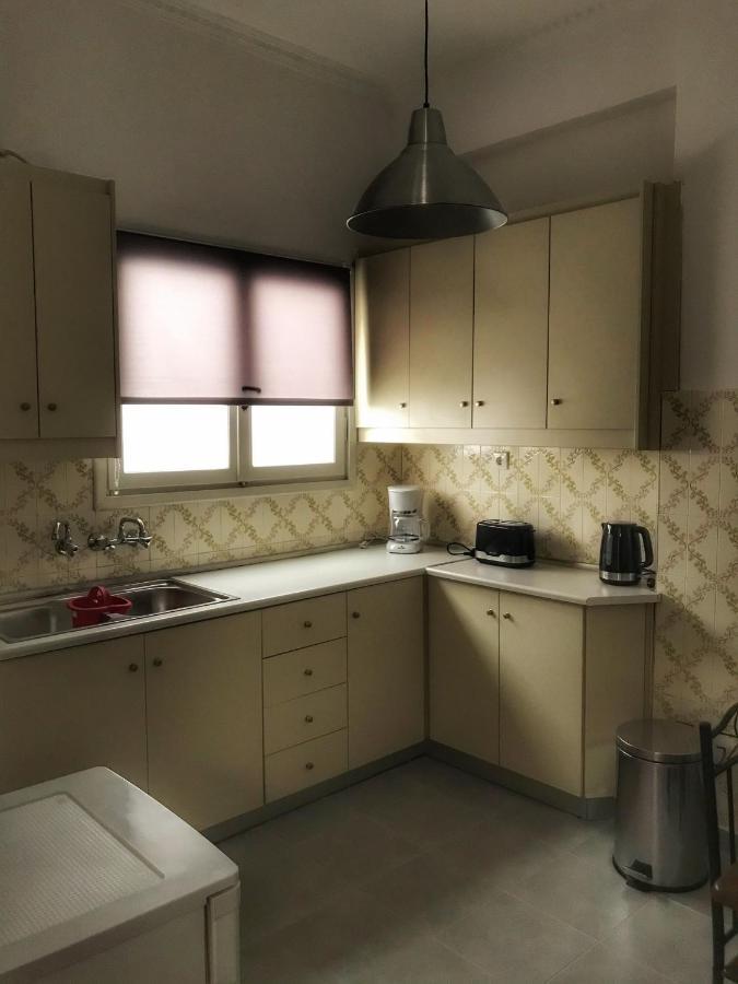 Midway Point Apts 이라클리온 외부 사진